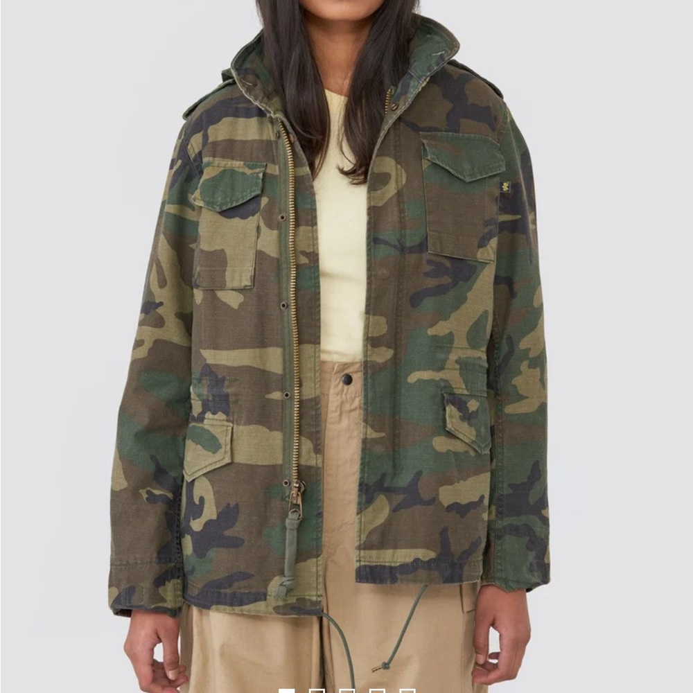 NWT Alpha Industries M-65 Defender camo jacket size Small